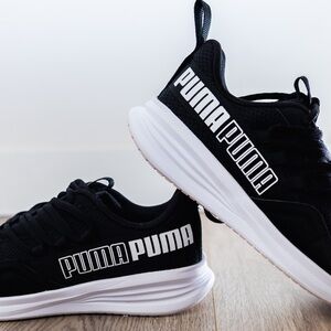 Puma Black Sneakers with Blush Pink Soles - Excellent Condition